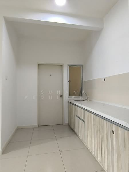 Servis Apartment untuk Dijual di Savanna Executive Suite @ Southville City - Suhana Abdullah Sani - Kitchen - PropertyGuru.com.my