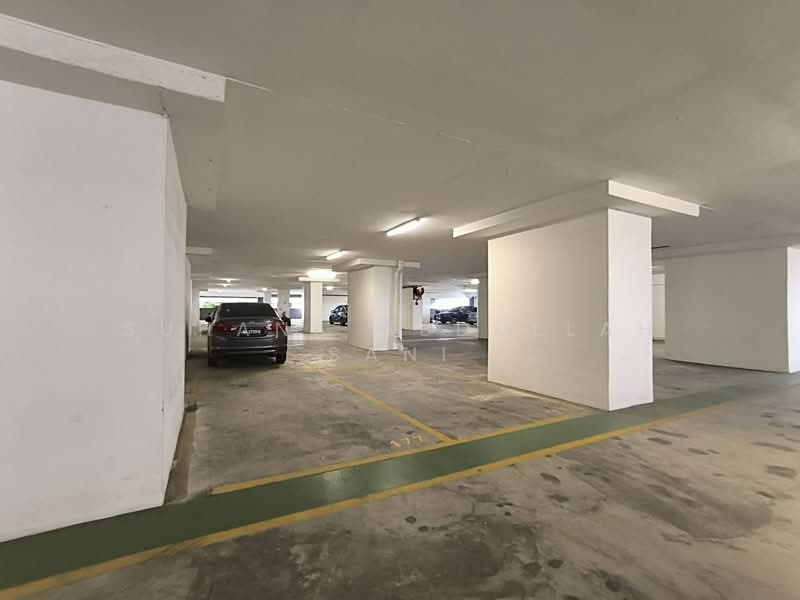 Servis Apartment untuk Dijual di Savanna Executive Suite @ Southville City - Suhana Abdullah Sani - Car Park - PropertyGuru.com.my