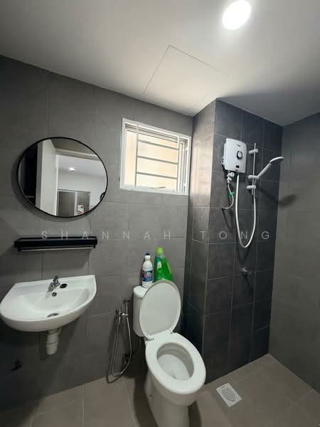 Condominium for Rent at Residensi Sateria - Shannah Tong - Bathroom - PropertyGuru.com.my