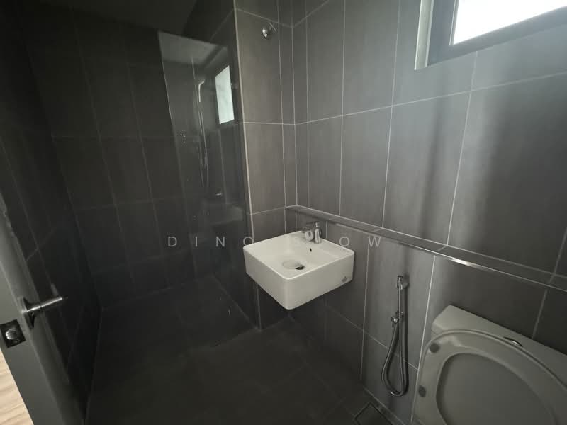 Servis Apartment untuk Dijual di The Pulse Residence - Dino Siow - Bathroom - PropertyGuru.com.my