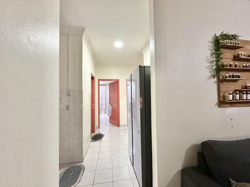 Condominium for Sale at De Rozelle - Nur Adibah Ishak - Corridor - PropertyGuru.com.my