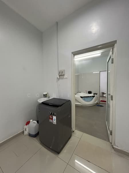Rumah Teres 2 Tingkat untuk Disewa di Taman Bertuah (Ipoh) - Connie Lai - Bathroom - PropertyGuru.com.my