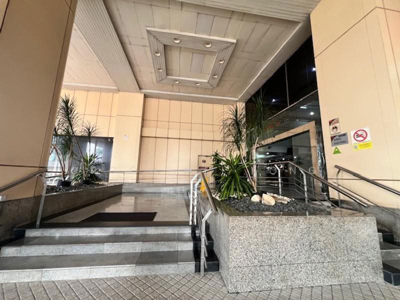 Kedai / Pejabat untuk Disewa di Petaling Jaya (Selangor) - Evelyn Kong - Entrance - PropertyGuru.com.my