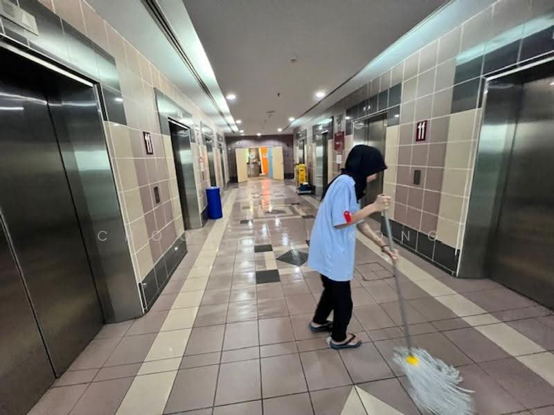 Kedai / Pejabat untuk Disewa di Petaling Jaya (Selangor) - Evelyn Kong - Corridor - PropertyGuru.com.my