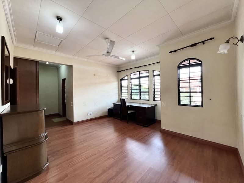 Rumah Teres 2 Tingkat untuk Dijual di Bandar Tun Hussein Onn (Cheras) - Oska Quan - Study - PropertyGuru.com.my