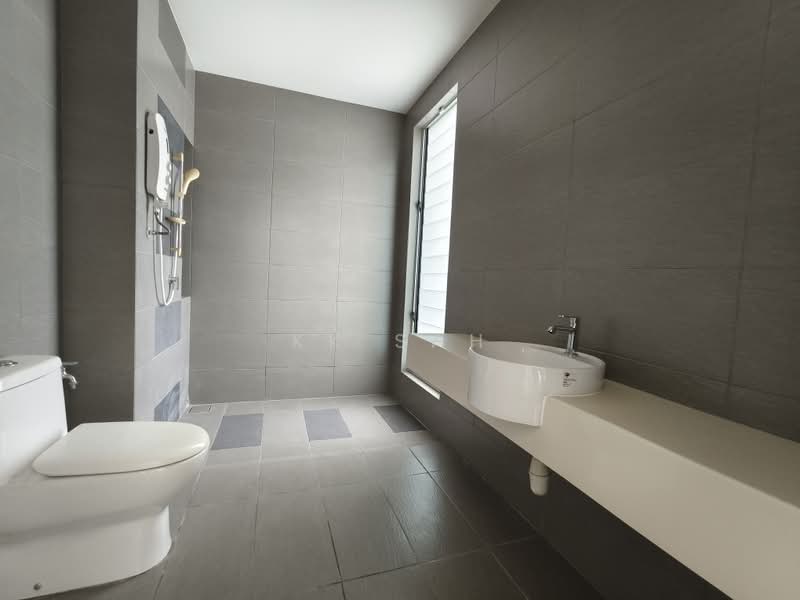 2-storey Terraced House for Sale in Tropicana Heights (Kajang) - KK Sah - Bathroom - PropertyGuru.com.my