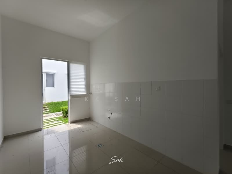 Rumah Teres 2 Tingkat untuk Dijual di Beranang (Selangor) - KK Sah - Kitchen - PropertyGuru.com.my