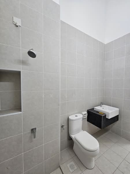 Rumah Teres 2 Tingkat untuk Dijual di Eco Forest (Semenyih) - KK Sah - Bathroom - PropertyGuru.com.my