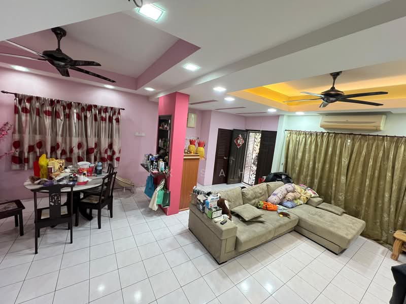 2-storey Terraced House for Sale in Taman Kajang Baru Sungai Chua (Kajang) - KK Sah - Living Room - PropertyGuru.com.my