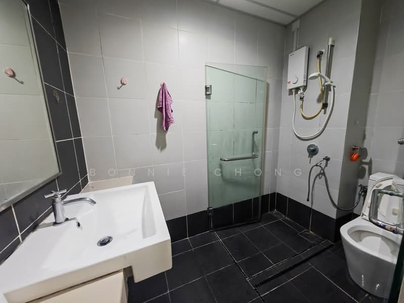 Service Residence for Rent at Centrestage Designer Suite - Bonnie Chong - Bathroom - PropertyGuru.com.my