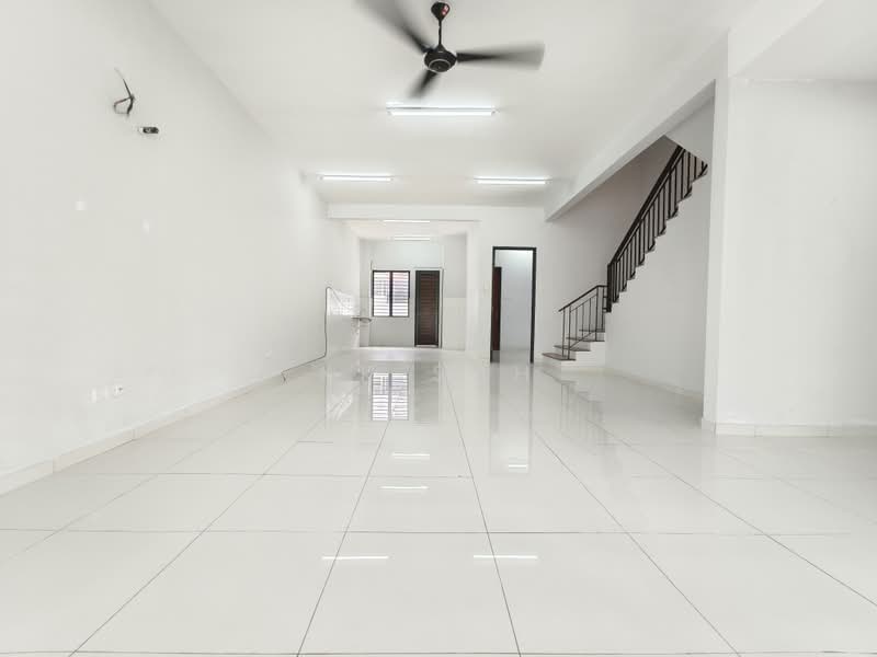 2-storey Terraced House for Sale in Hulu Langat (Selangor) - KK Sah - Living Room - PropertyGuru.com.my