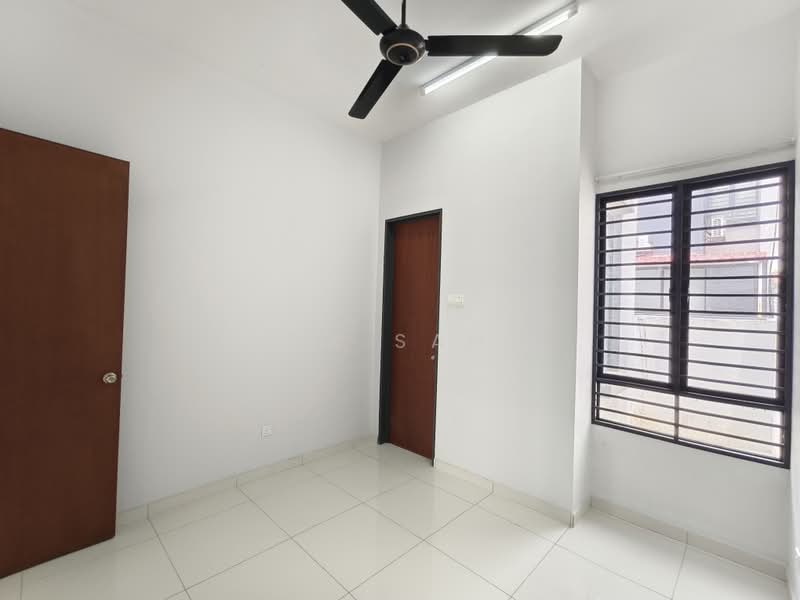 2-storey Terraced House for Sale in Hulu Langat (Selangor) - KK Sah - Bedroom - PropertyGuru.com.my