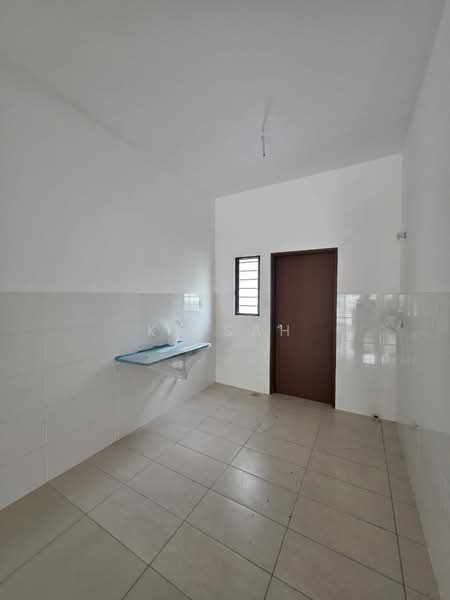 2-storey Terraced House for Sale in Semenyih (Selangor) - KK Sah - Kitchen - PropertyGuru.com.my