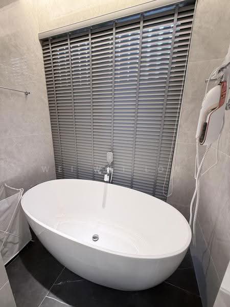 Rumah Berkembar untuk Dijual di Eco Sanctuary (Telok Panglima Garang) - Wei Wei Low - Bathroom - PropertyGuru.com.my