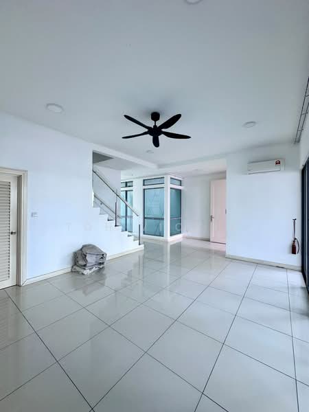 Rumah Teres 2 Tingkat untuk Disewa di Setia Eco Glades (Cyberjaya) - TOH VICKIE - Living Room - PropertyGuru.com.my
