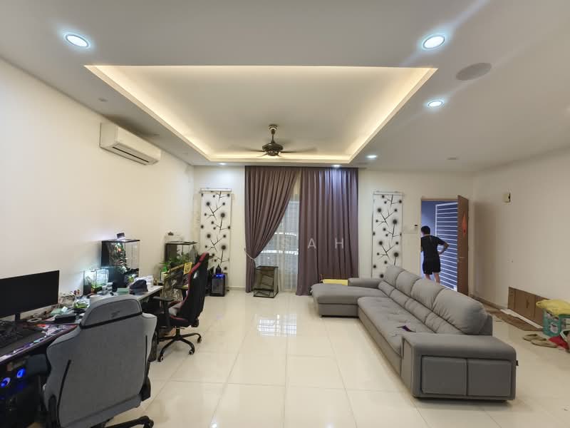 2-storey Terraced House for Sale in Bandar Kajang (Kajang) - KK Sah - Living Room - PropertyGuru.com.my