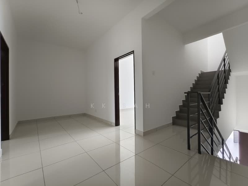 Rumah Teres 2.5 Tingkat untuk Dijual di Off Jalan Meru (Klang) - KK Sah - Living Room - PropertyGuru.com.my