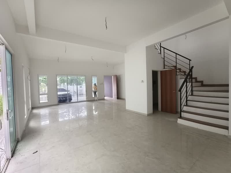 Semi-Detached House for Sale in Kajang (Selangor) - KK Sah - Living Room - PropertyGuru.com.my