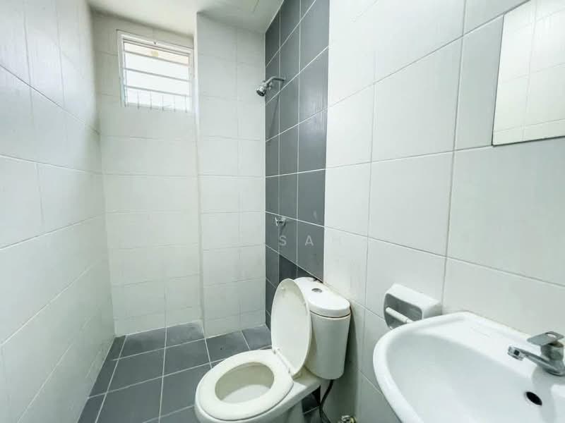 Rumah Teres 2 Tingkat untuk Dijual di Taman Semenyih Mewah Fasa 5 (Semenyih) - KK Sah - Bathroom - PropertyGuru.com.my