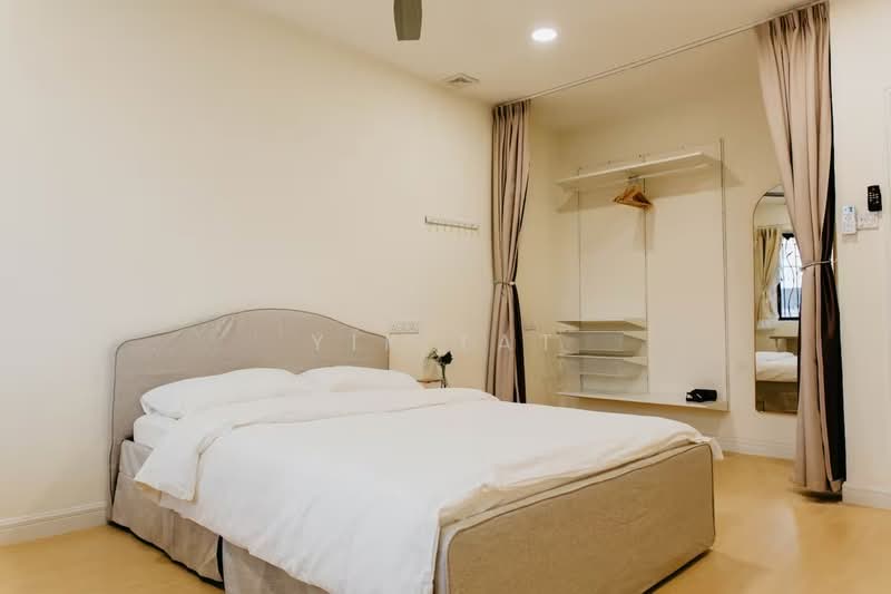 2-storey Terraced House for Sale in Taman Pelangi (Johor Bahru) - Yik Tat - Bedroom - PropertyGuru.com.my