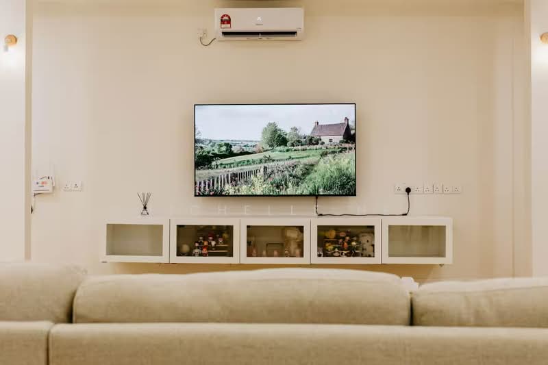 Rumah Teres 2 Tingkat untuk Dijual di Taman Pelangi (Johor Bahru) - Michelle He - Living Room - PropertyGuru.com.my