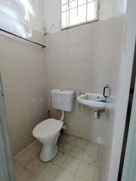 Rumah Bandar untuk Disewa di Taman Mawar (Butterworth) - Chloe Tan - Bathroom - PropertyGuru.com.my