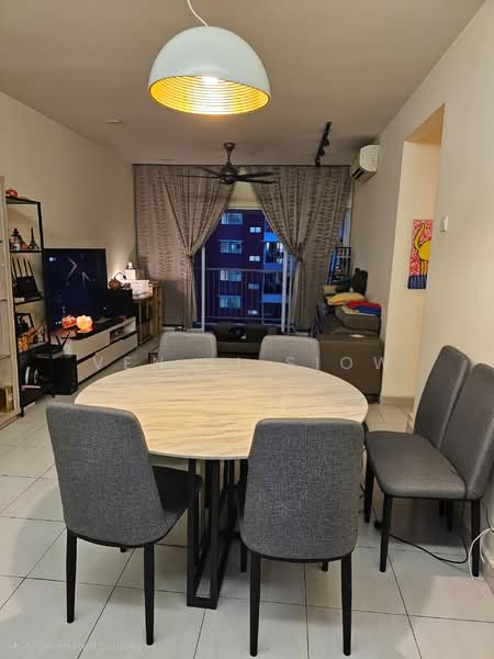 Servis Apartment untuk Dijual di Koi Kinrara - Wendy Siow - Living Room - PropertyGuru.com.my