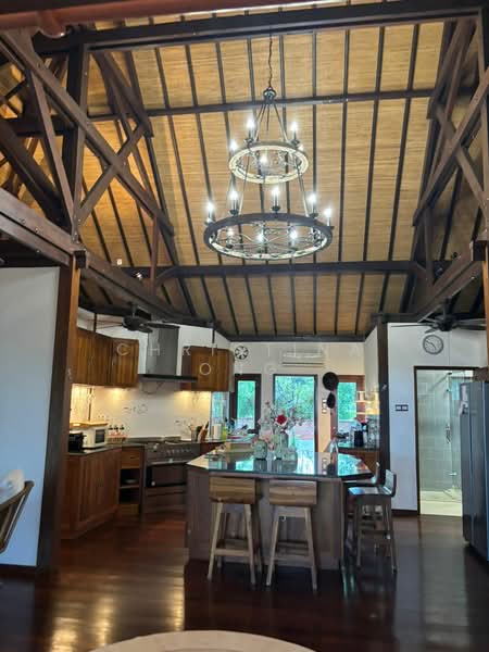 Rumah Banglo untuk Dijual di Perkampungan Pelindung Pantai (Beserah) - Christina Ong - Kitchen - PropertyGuru.com.my