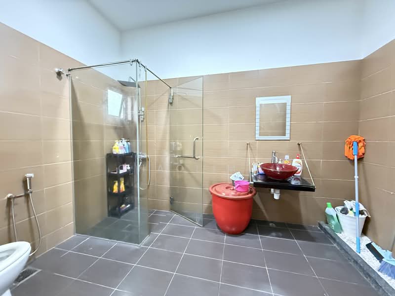 Rumah Banglo untuk Dijual di Country Heights (Kajang) - ChaoLim . - Bathroom - PropertyGuru.com.my