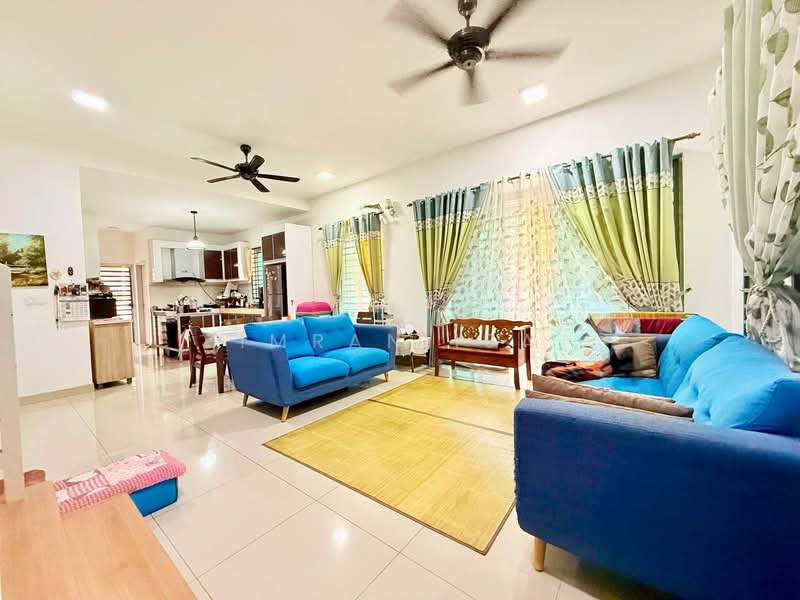Rumah Teres untuk Dijual di Labu (Negeri Sembilan) - Imran Isa - Living Room - PropertyGuru.com.my