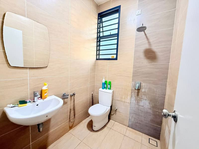 Rumah Teres untuk Dijual di Labu (Negeri Sembilan) - Imran Isa - Bathroom - PropertyGuru.com.my