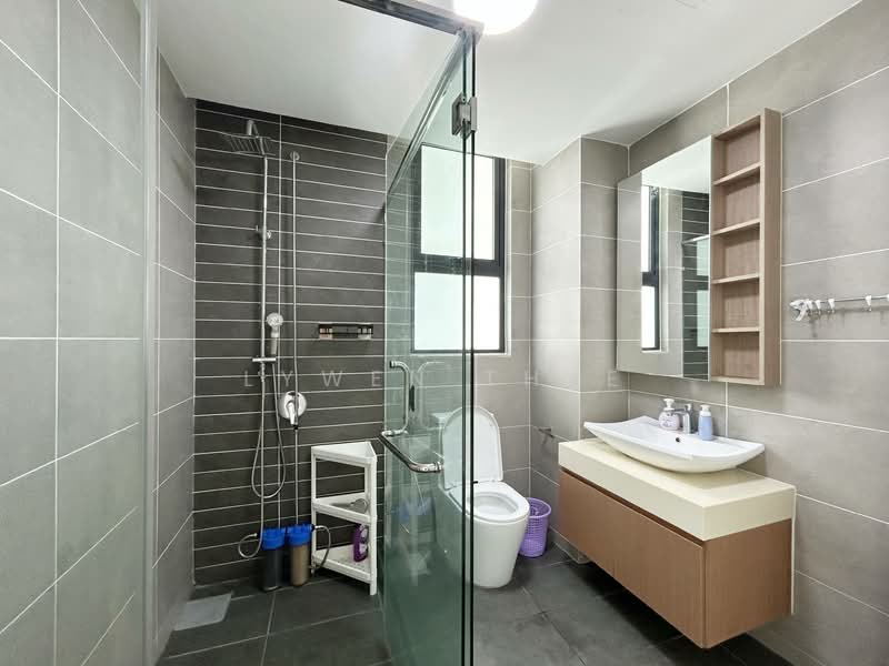 Servis Apartment untuk Disewa di The M @ Medini Macrolink - Lywen Thye - Bathroom - PropertyGuru.com.my