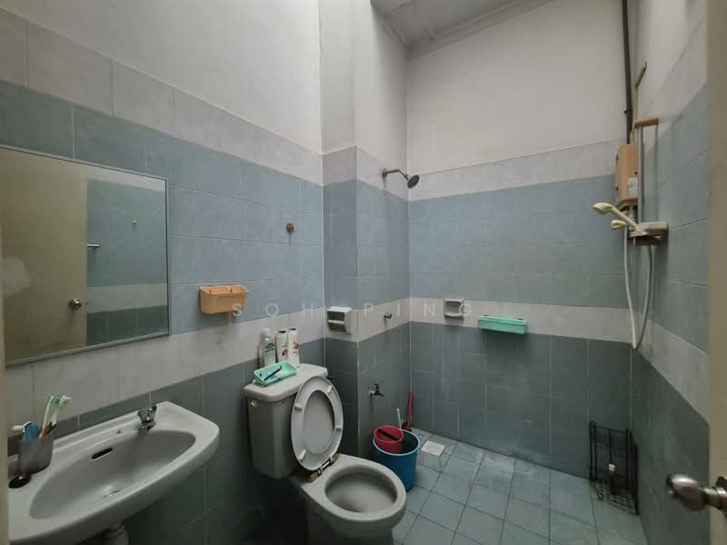 Rumah Teres 2 Tingkat untuk Dijual di Usj 9 (Subang Jaya) - Soh Ping - Bathroom - PropertyGuru.com.my
