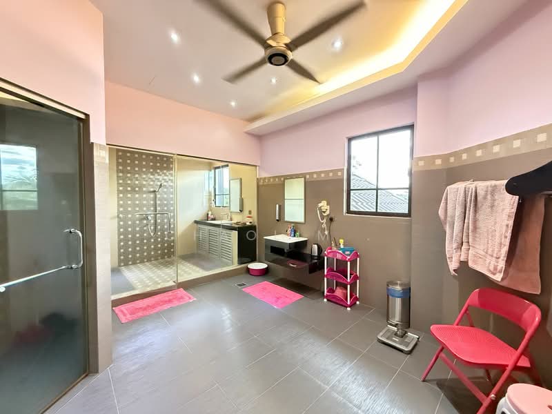 Bungalow for Sale in Country Heights (Kajang) - ChaoLim . - Bathroom - PropertyGuru.com.my