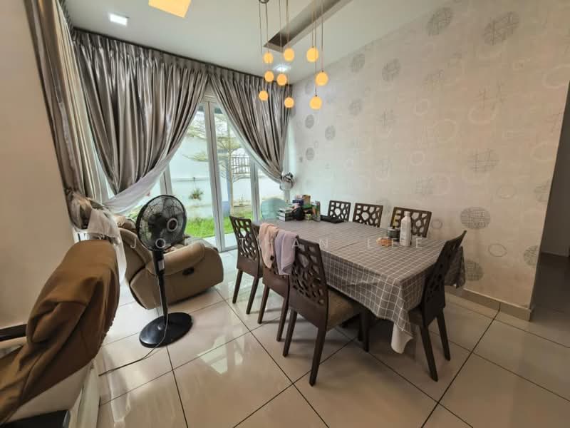 Semi-Detached House for Sale in Skudai (Johor) - Jonathan Lee - Dining Room - PropertyGuru.com.my