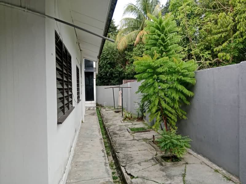 Rumah Banglo untuk Dijual di SS 3, Taman Universiti (Petaling Jaya) - Stella . - Exterior - PropertyGuru.com.my
