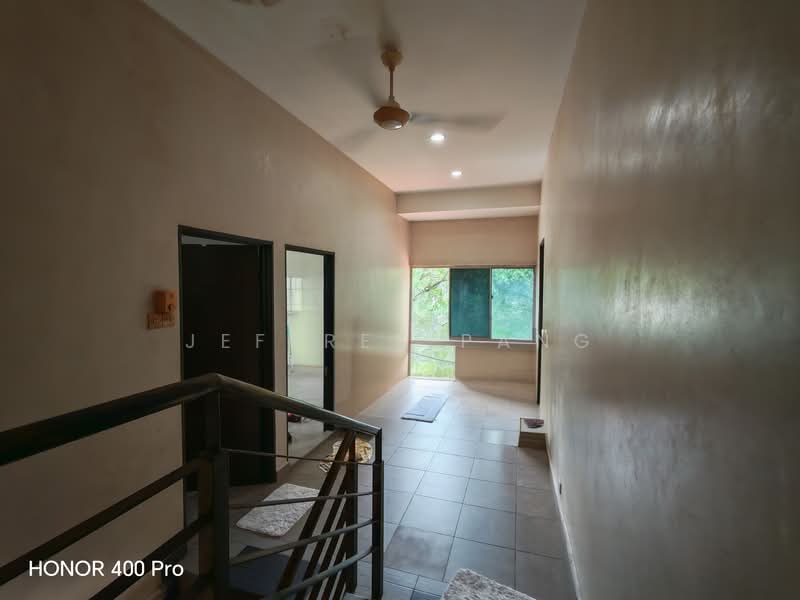 2-storey Terraced House for Sale in Taman Supreme (Cheras) - Jeffrey Pang - Corridor - PropertyGuru.com.my