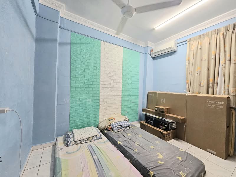 Flat for Sale at Puchong Permai - Wendy Chin - Bedroom - PropertyGuru.com.my