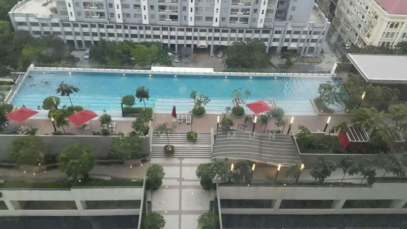 Servis Apartment untuk Dijual di Eve Suite / NZX Square - David Mun - Pool - PropertyGuru.com.my