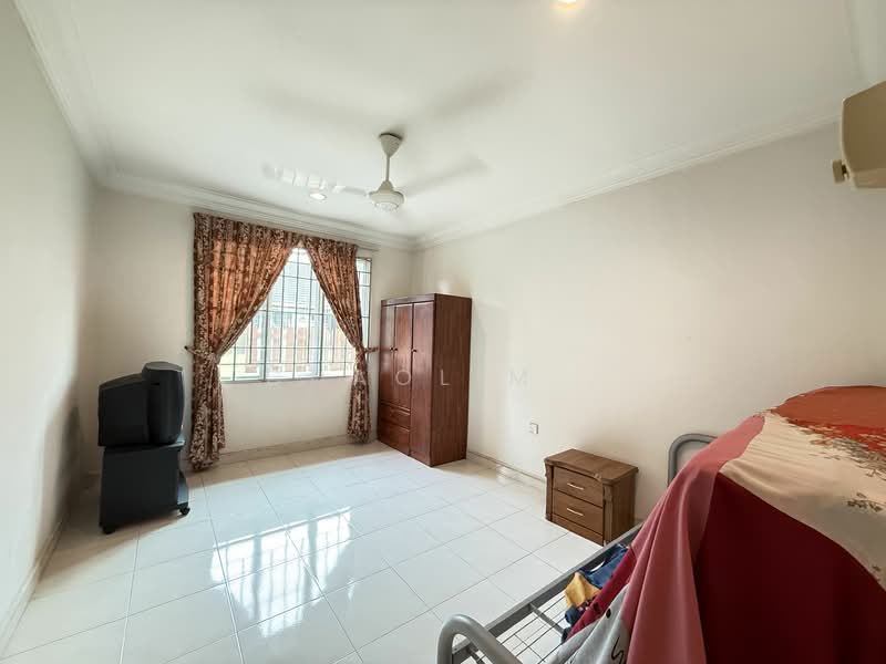 Bungalow for Sale in Country Heights (Kajang) - ChaoLim . - Bedroom - PropertyGuru.com.my