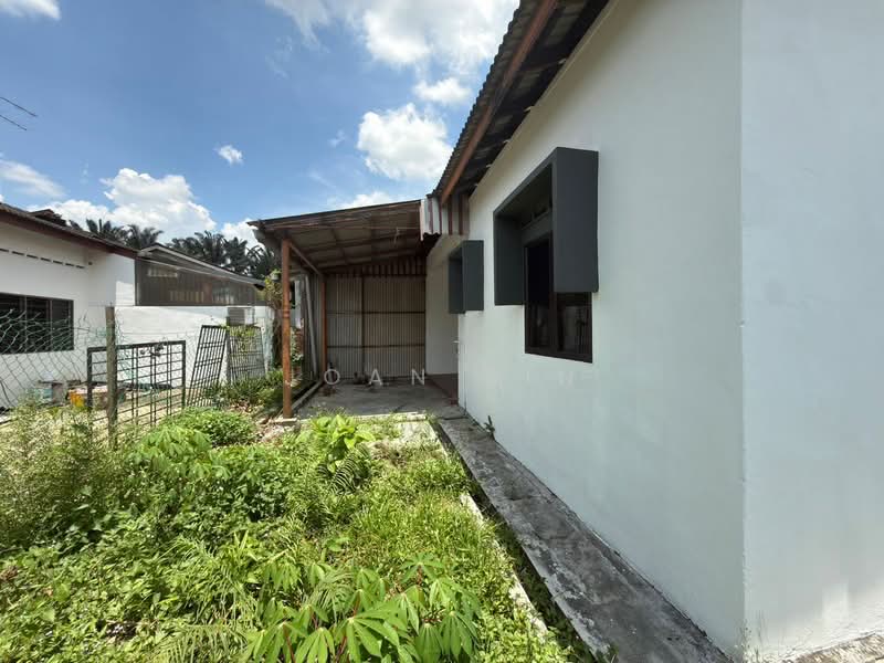 Rumah Berkembar untuk Dijual di Taman Sentosa (Johor Bahru) - Joan Sin - Exterior - PropertyGuru.com.my