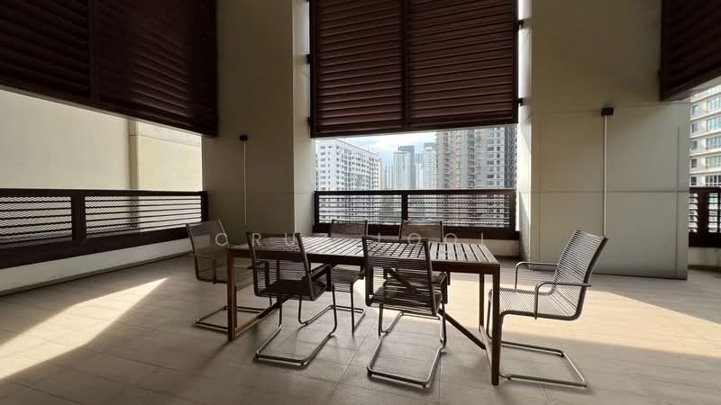 Servis Apartment untuk Disewa di Arcoris SOHO - Cruz Looi - Balcony - PropertyGuru.com.my