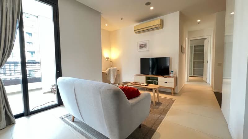 Servis Apartment untuk Disewa di Arcoris SOHO - Cruz Looi - Living Room - PropertyGuru.com.my