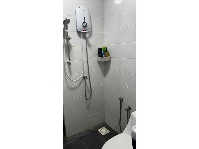 Servis Apartment untuk Disewa di Service Residence @ Landmark Residence 2 - Janice Lau - Bathroom - PropertyGuru.com.my