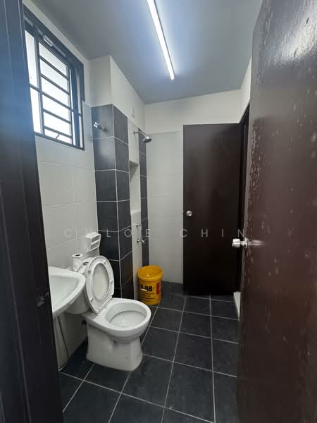 Rumah Teres 2 Tingkat untuk Dijual di Taman Bukit Tiram (Ulu Tiram) - Chloe Chin - Bathroom - PropertyGuru.com.my