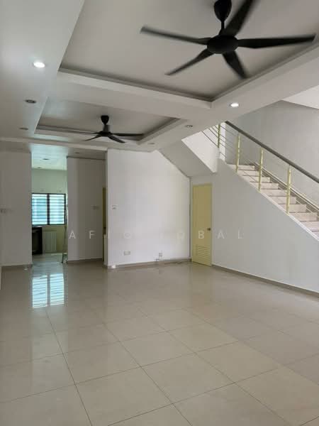 3-storey Terraced House for Rent in Batu Caves (Selangor) - Afiq Iqbal - Living Room - PropertyGuru.com.my