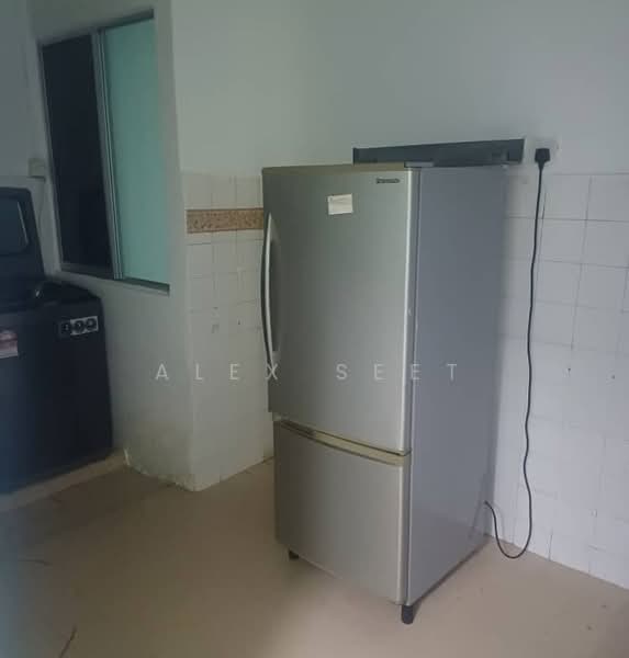 Apartment for Sale at Taman Pusat Kepong - Alex Seet - Kitchen - PropertyGuru.com.my
