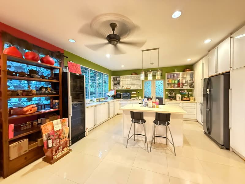 Bungalow for Sale in Country Heights (Kajang) - ChaoLim . - Kitchen - PropertyGuru.com.my
