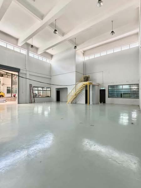 Semi-D Factory for Rent in Kawasan Perindustrian Tiong Nam (Tebrau) - Shela Lim - Interior - PropertyGuru.com.my