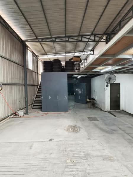 Semi-D Factory for Rent in Kawasan Perindustrian Tiong Nam (Tebrau) - Shela Lim - Interior - PropertyGuru.com.my